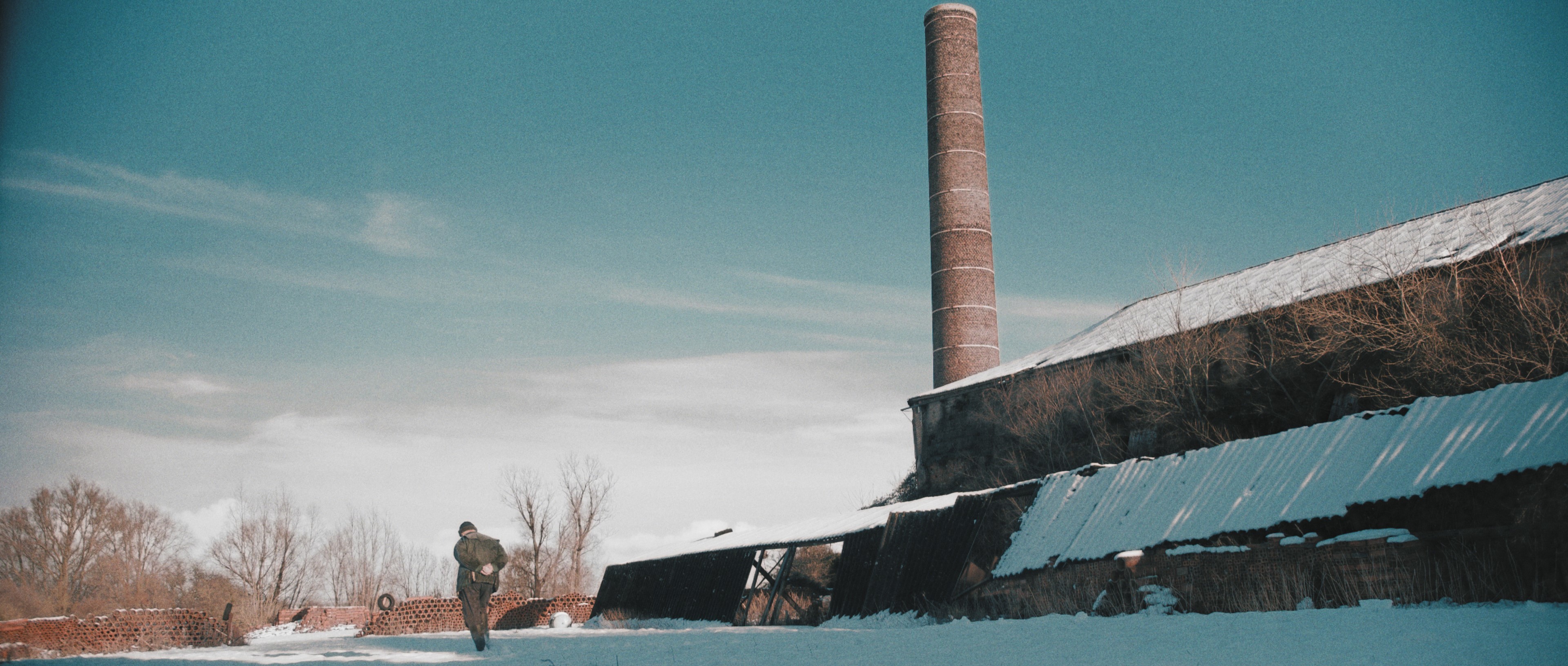 Steenbakkerij Dumoulin in sneeuwlandschap