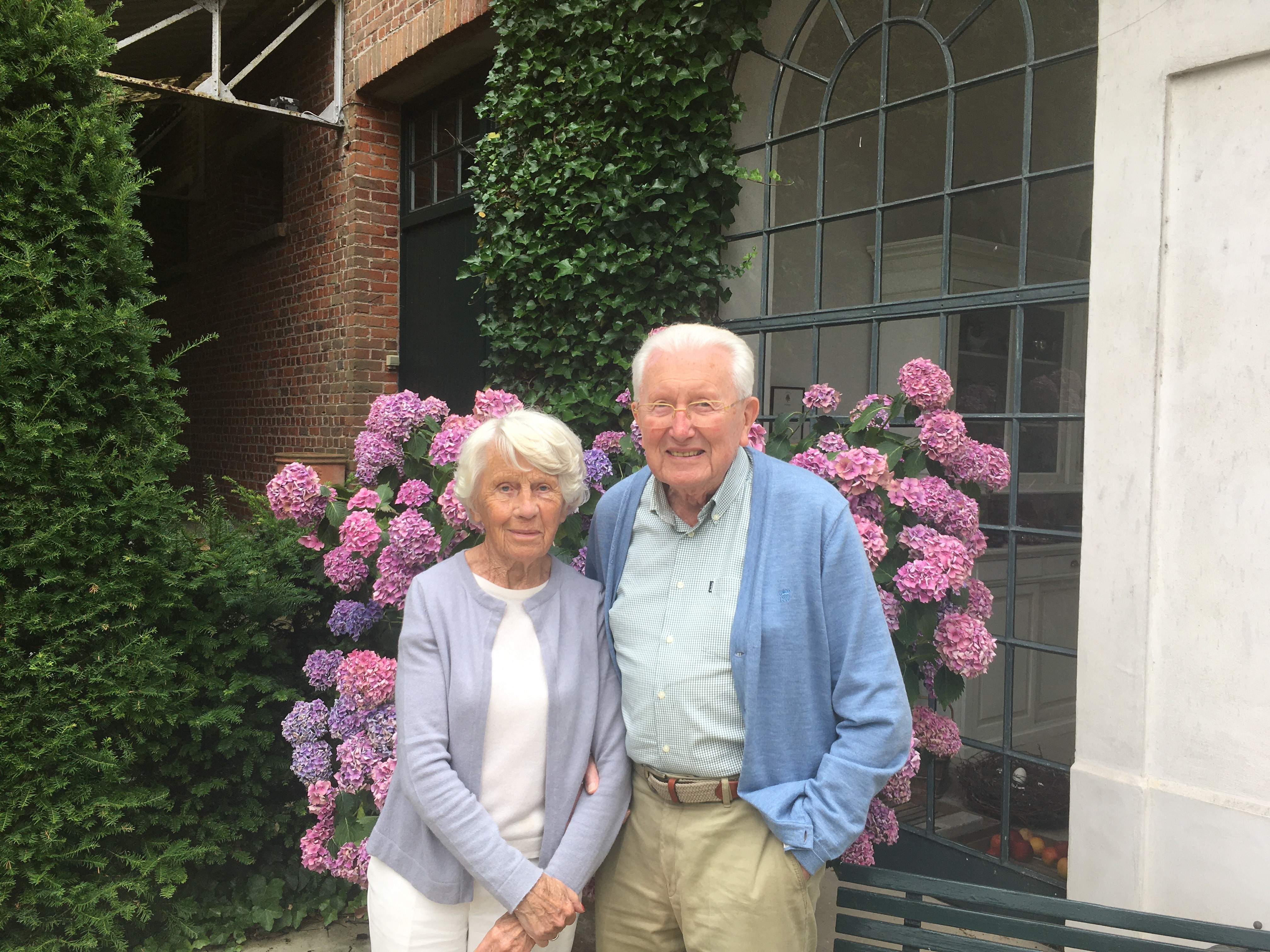 Brouwer Charles Vermeulen (92) en Eliane Thevelin (91) van de Ieperse brouwersfamilie Vermeulen hebben een hart voor erfgoed.